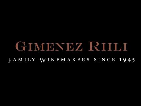 La familia Gimenez Riili ha estado unida a la vitivinicultura por tres generaciones. Esta tradición comenzó en 1945 cuando Don Pedro Gimenez, eligió.