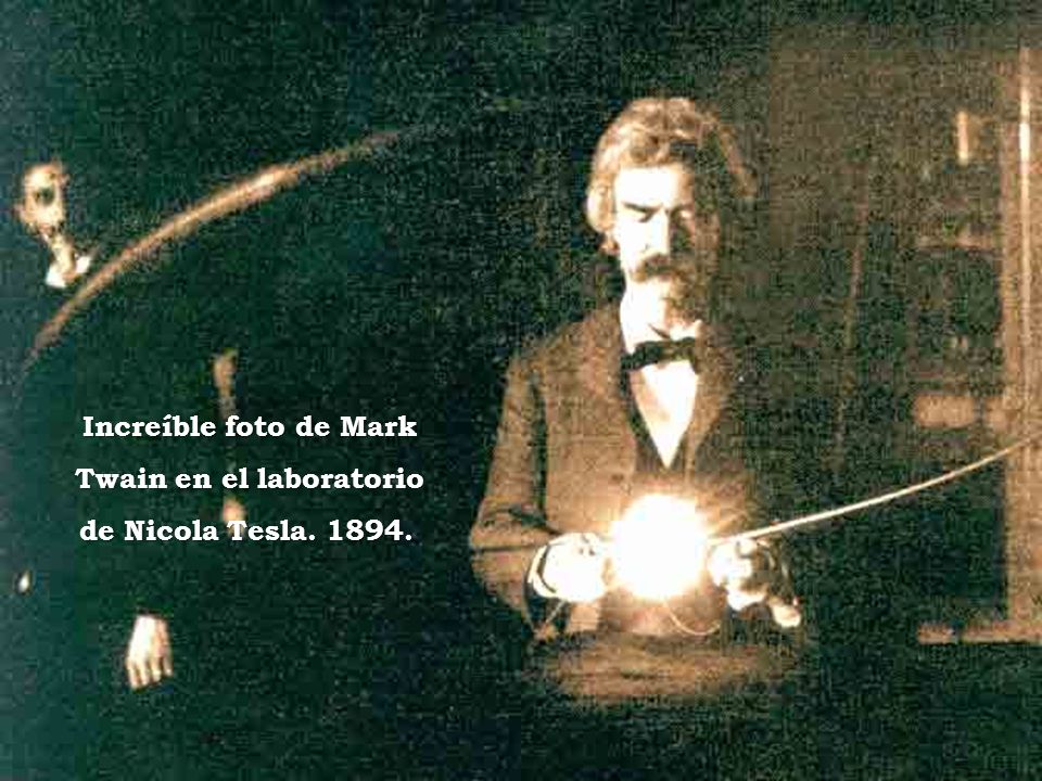 Increíble foto de Mark Twain en el laboratorio de Nicola Tesla