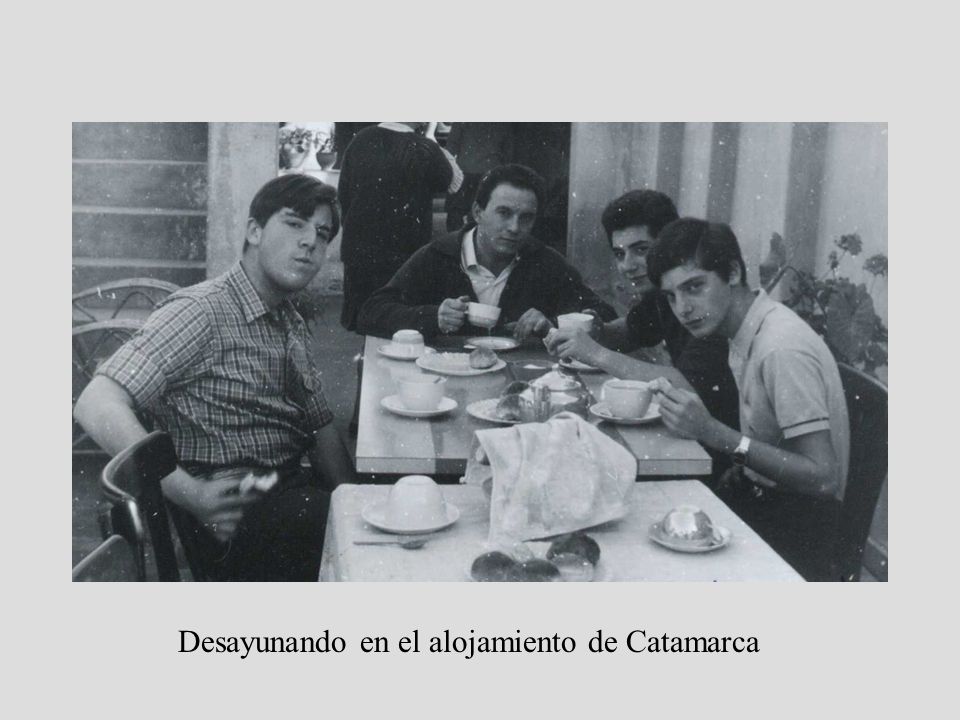 Desayunando en el alojamiento de Catamarca