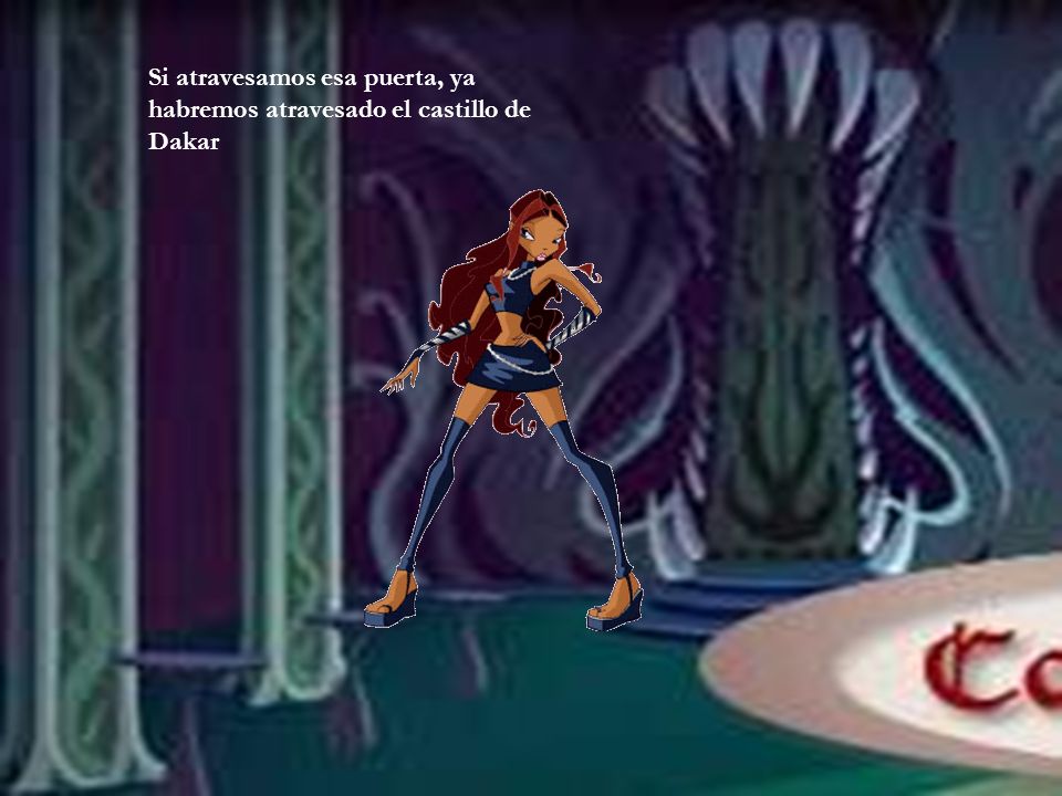 Si atravesamos esa puerta, ya habremos atravesado el castillo de Dakar