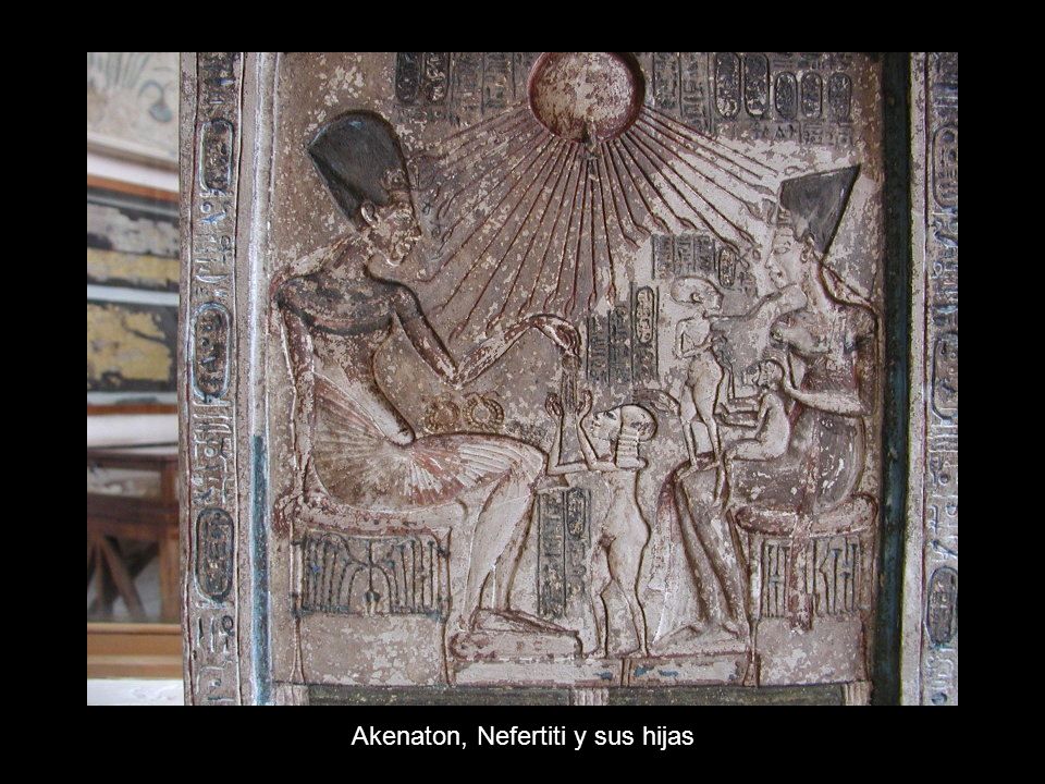 Akenaton, Nefertiti y sus hijas