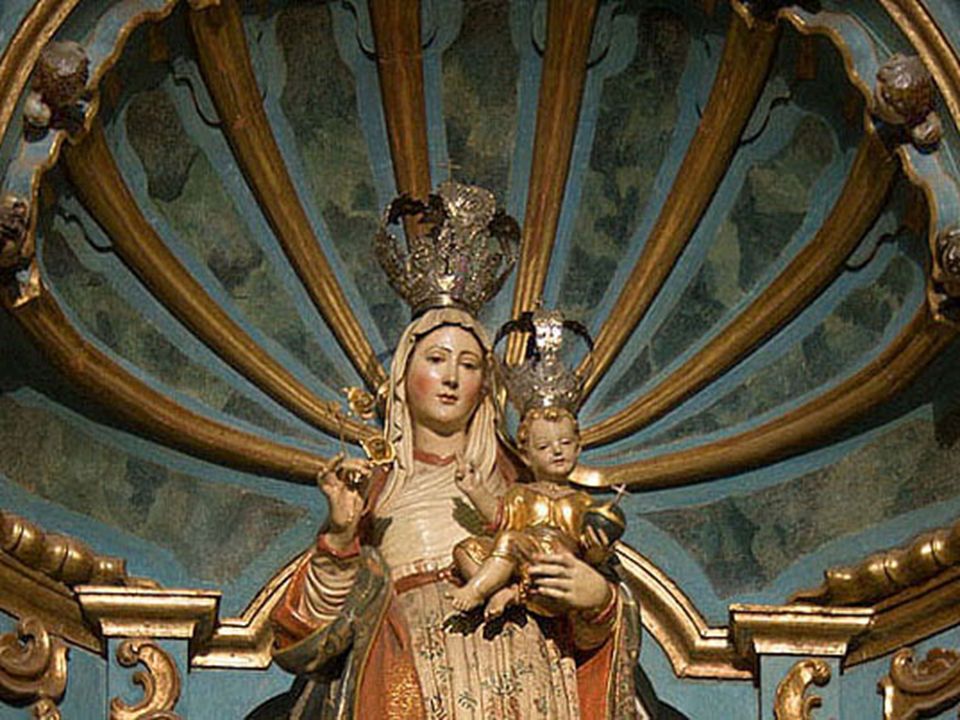 La mayoría de retablos de estilo barroco lamentablemente fueron eliminados o destruidos por los terribles terremotos, permaneciendo, entre otros, el de la capilla de la Concepción, obra de Asencio de Salas, considerado como gran escultor. Retablo ubicado inicialmente en la iglesia de la orden franciscana de la Concepción desde Fue trasladado a la Catedral cuando dicho convento fue reducido a la mitad para dar paso a la Av. Abancay; la misma suerte tuvo la serie de la Vida de la Virgen.