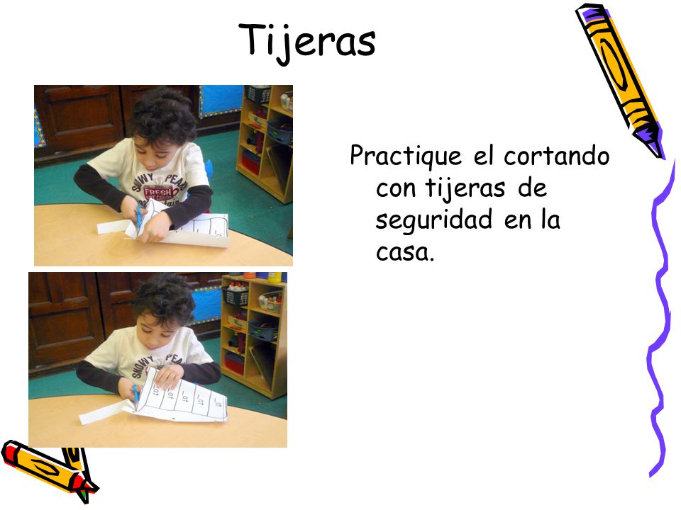 Tijeras Practique el cortando con tijeras de seguridad en la casa.