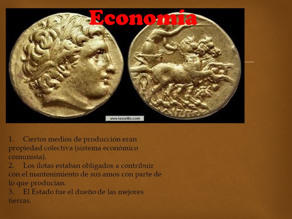 Economía 1. Ciertos medios de producción eran propiedad colectiva (sistema económico comunista).