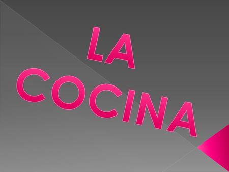 Azúcar2 Envases de yogurt Harina de repostería3 envases de yogurt Aceite½ envase de yogurt Yogurt1 envase Ralladura de limón1 o 2 limones Levadura1 sobre.