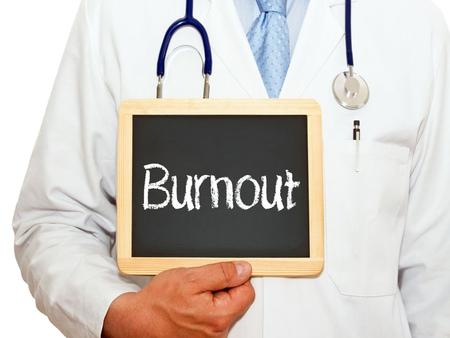 El síndrome Burnout es un padecimiento que consiste en la presencia de una respuesta prolongada de estrés en el organismo debido a factores emocionales.