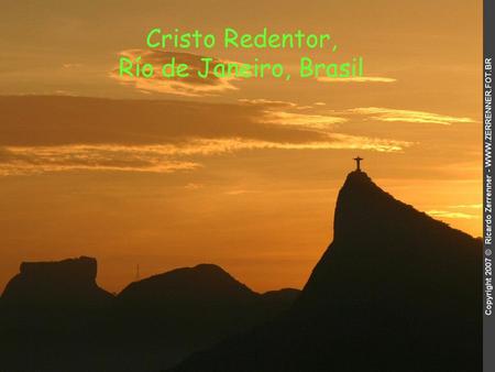Cristo Redentor, Río de Janeiro, Brasil La Estatua de Cristo Redentor en la cima de la montaña de Corcovado...