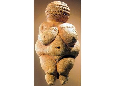 Venus de Willendorf. Piedra caliza con restos de coloración rojiza