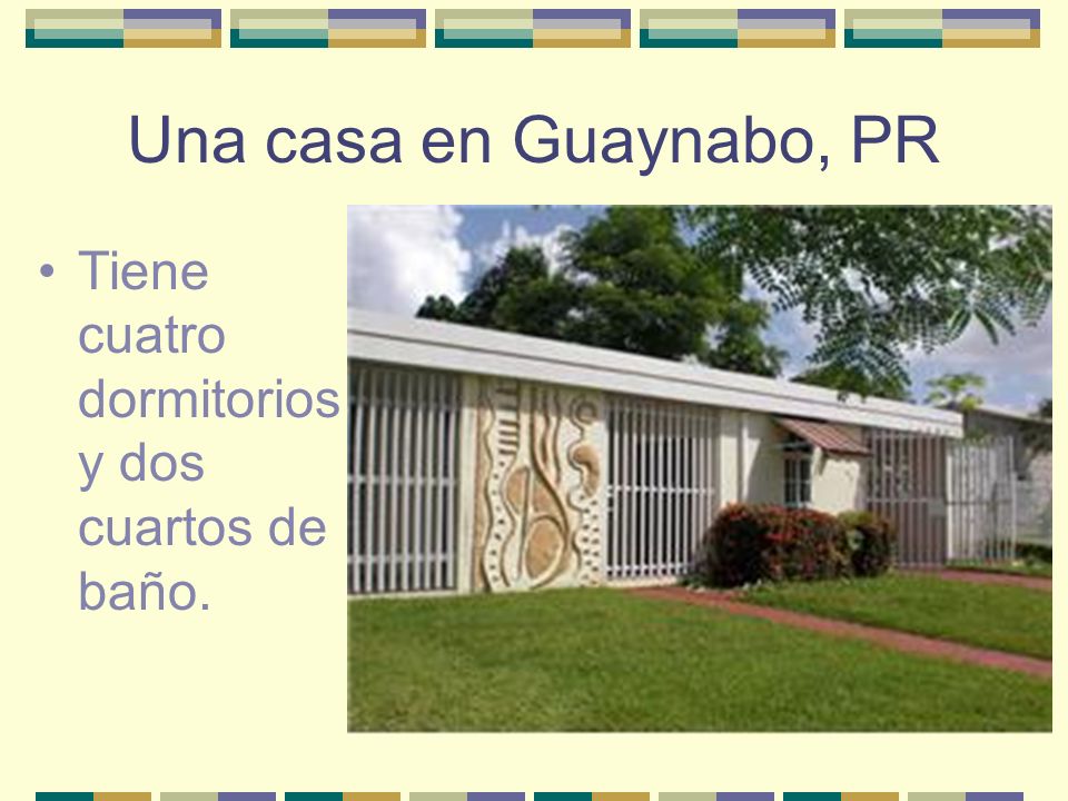 Una casa en Guaynabo, PR Tiene cuatro dormitorios y dos cuartos de baño.