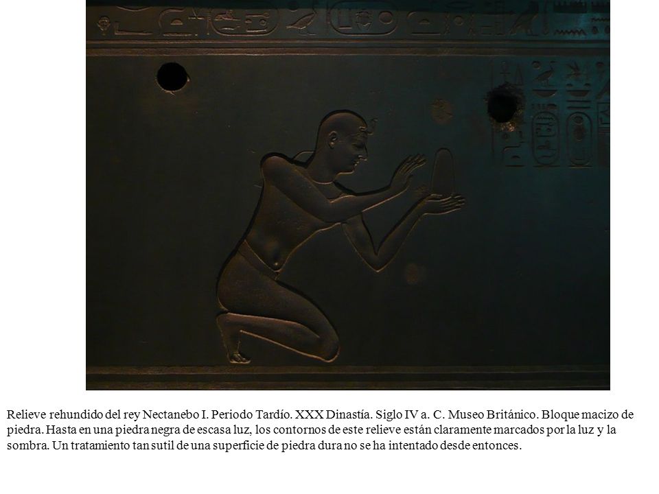 Relieve rehundido del rey Nectanebo I. Periodo Tardío. XXX Dinastía