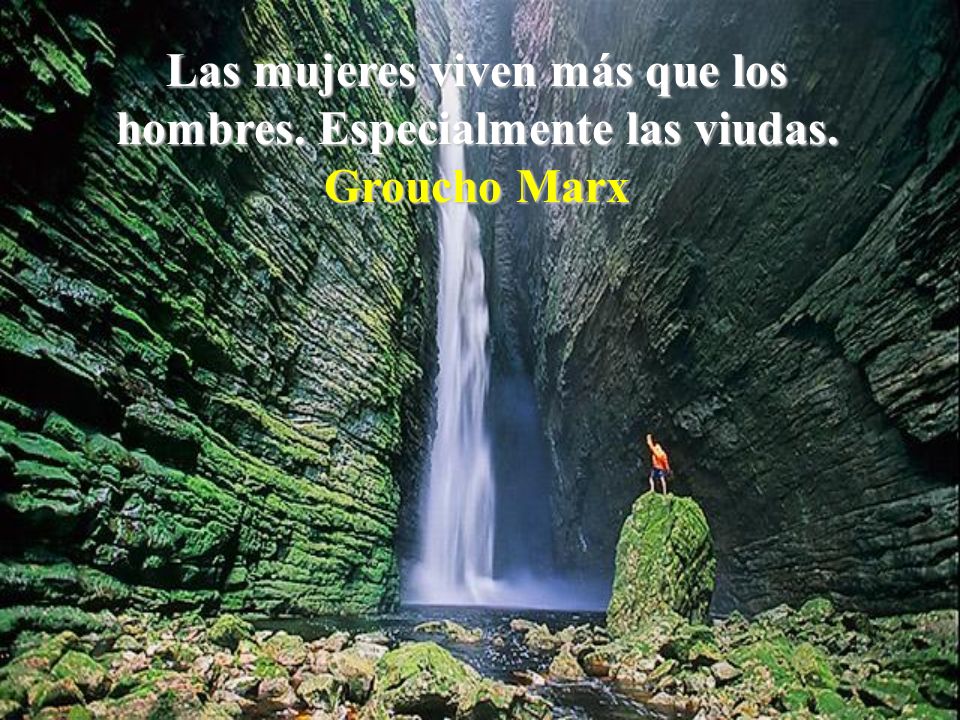 Las mujeres viven más que los hombres. Especialmente las viudas.