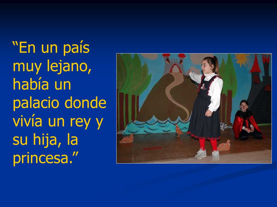 En un país muy lejano, había un palacio donde vivía un rey y su hija, la princesa.