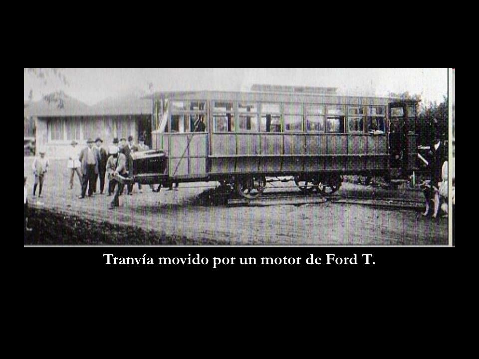 Tranvía movido por un motor de Ford T.