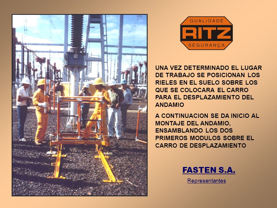 UNA VEZ DETERMINADO EL LUGAR DE TRABAJO SE POSICIONAN LOS RIELES EN EL SUELO SOBRE LOS QUE SE COLOCARA EL CARRO PARA EL DESPLAZAMIENTO DEL ANDAMIO