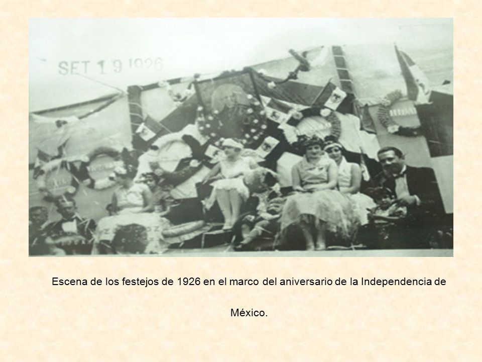 Escena de los festejos de 1926 en el marco del aniversario de la Independencia de México.
