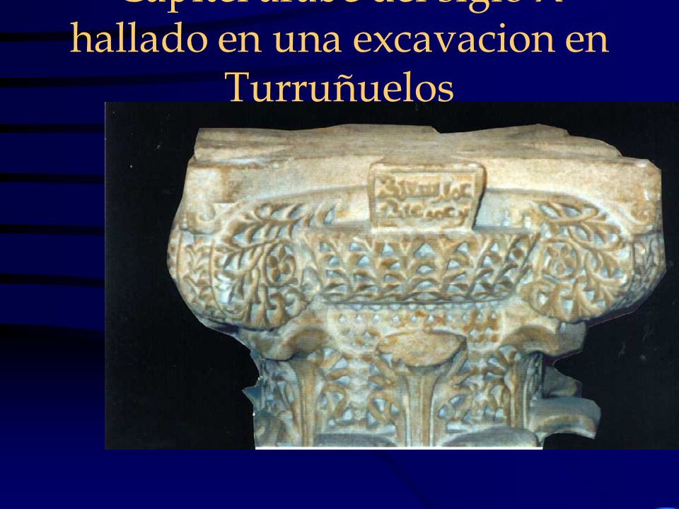 Capitel arabe del siglo X hallado en una excavacion en Turruñuelos
