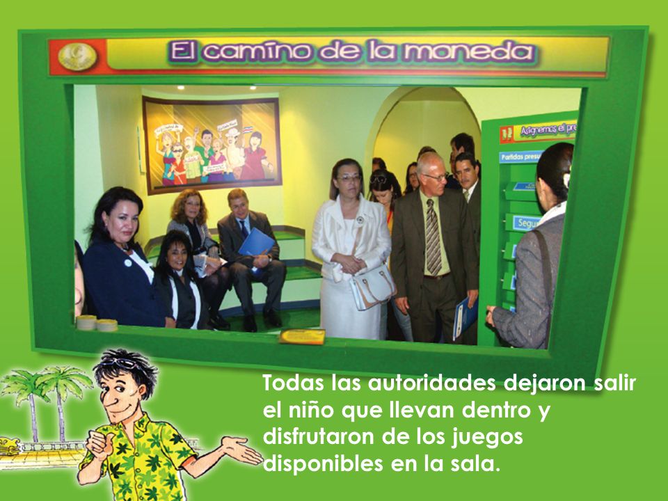 Todas las autoridades dejaron salir el niño que llevan dentro y disfrutaron de los juegos disponibles en la sala.