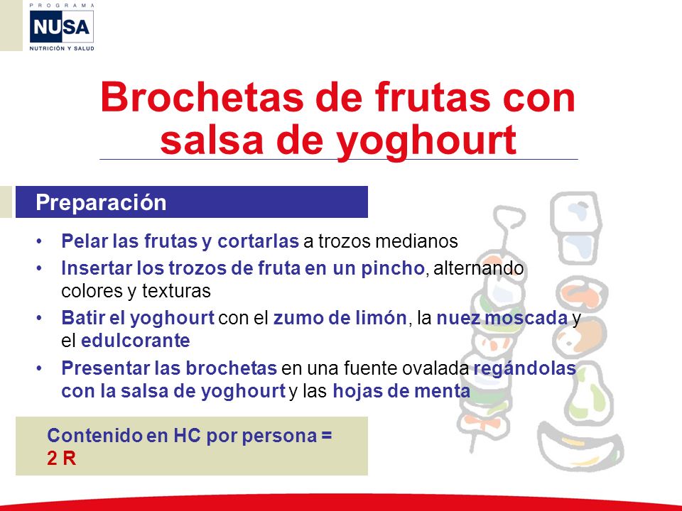 Brochetas de frutas con salsa de yoghourt