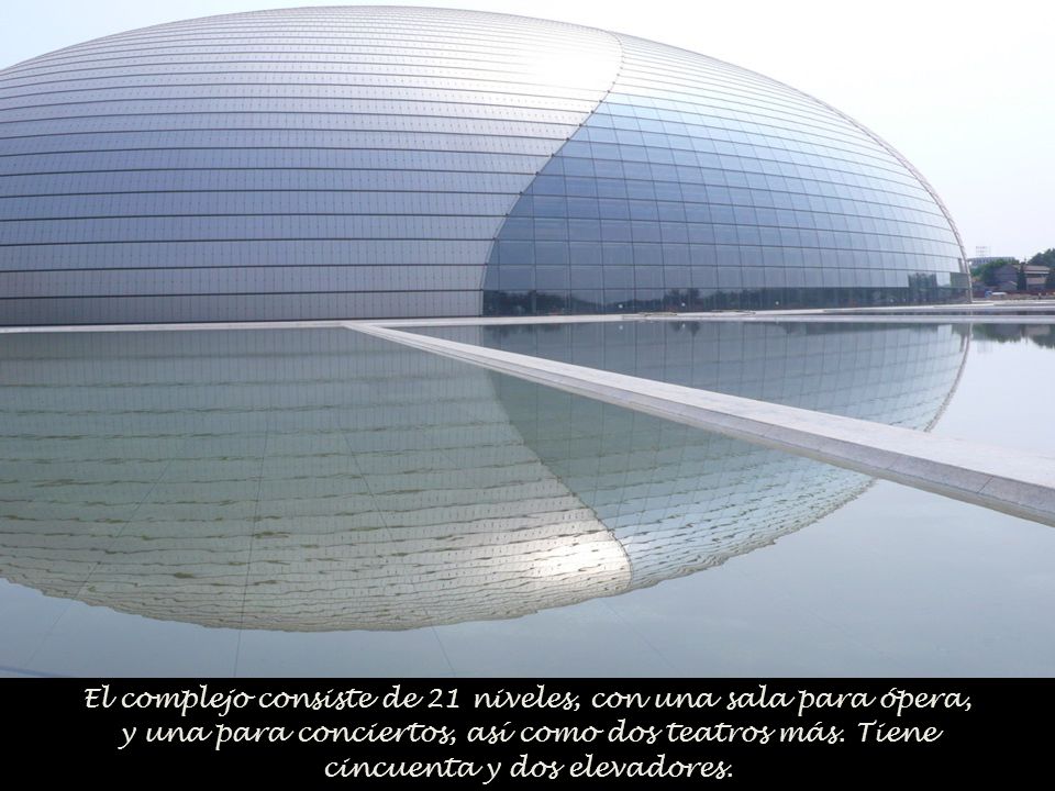 El complejo consiste de 21 niveles, con una sala para ópera, y una para conciertos, así como dos teatros más.