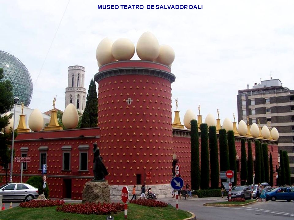 MUSEO TEATRO DE SALVADOR DALI