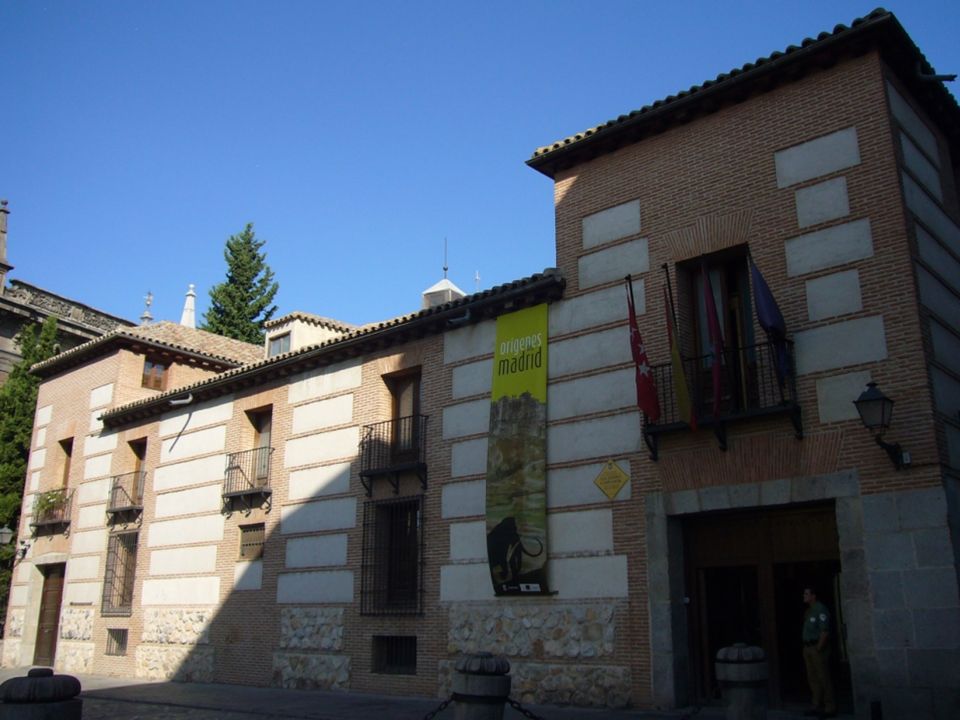 En la actualidad alberga el Museo de los Orígenes.