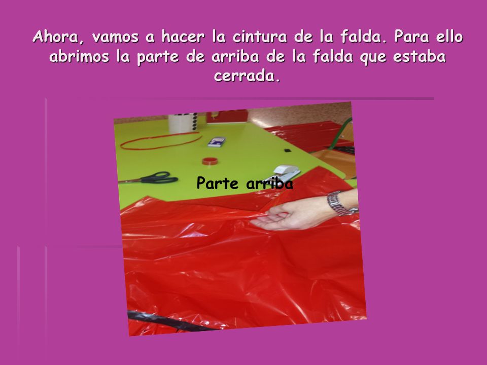 Ahora, vamos a hacer la cintura de la falda