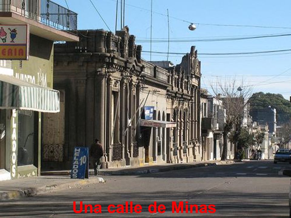 Una calle de Minas