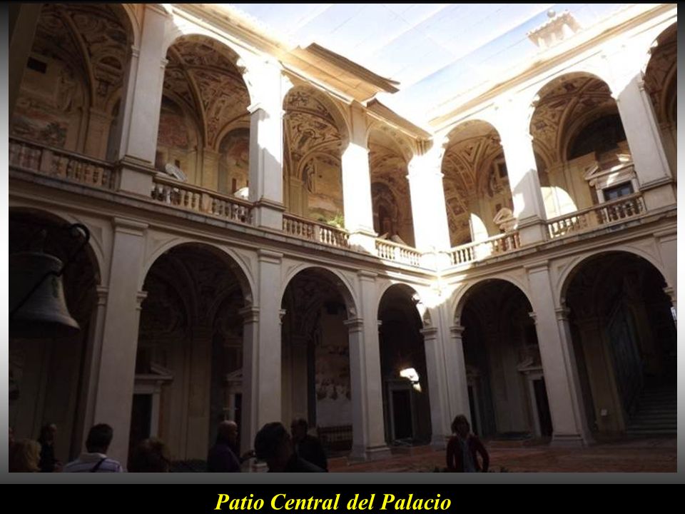 Patio Central del Palacio