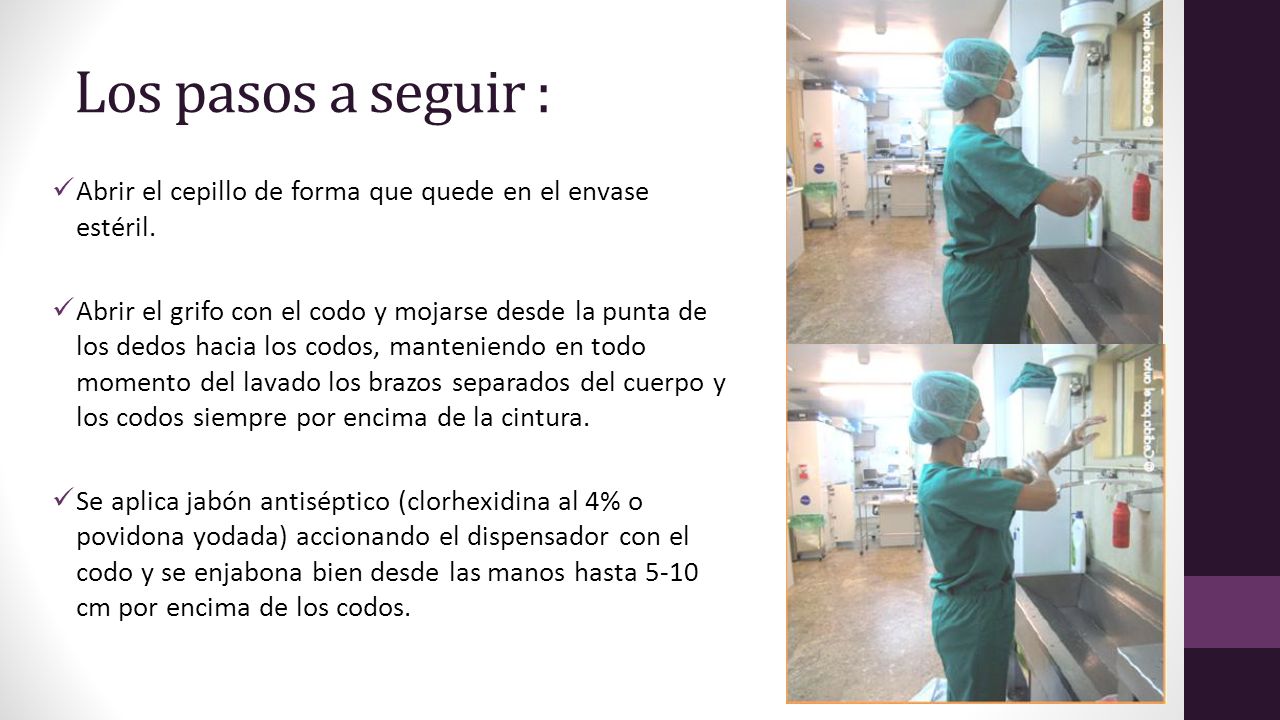 Los pasos a seguir : Abrir el cepillo de forma que quede en el envase estéril.
