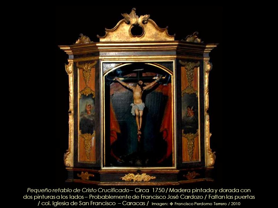 Pequeño retablo de Cristo Crucificado – Circa 1750 / Madera pintada y dorada con