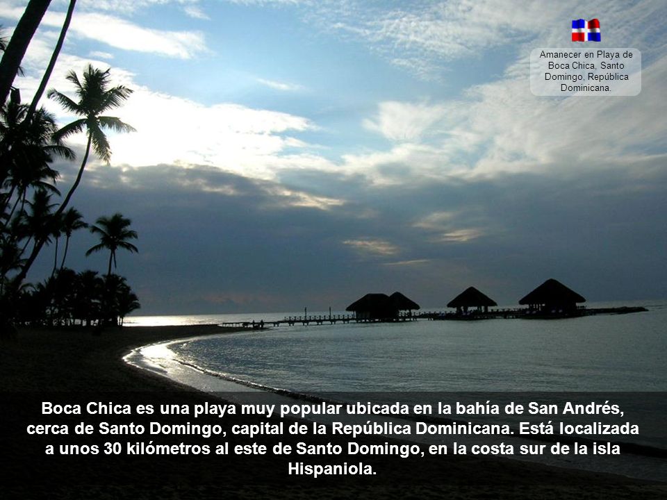 Amanecer en Playa de Boca Chica, Santo Domingo, República Dominicana.