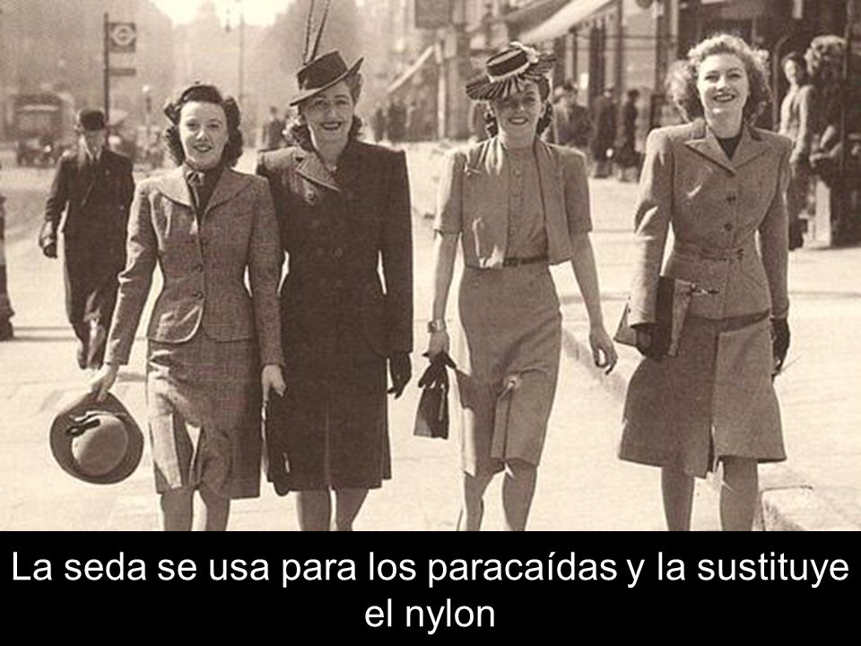 La seda se usa para los paracaídas y la sustituye el nylon