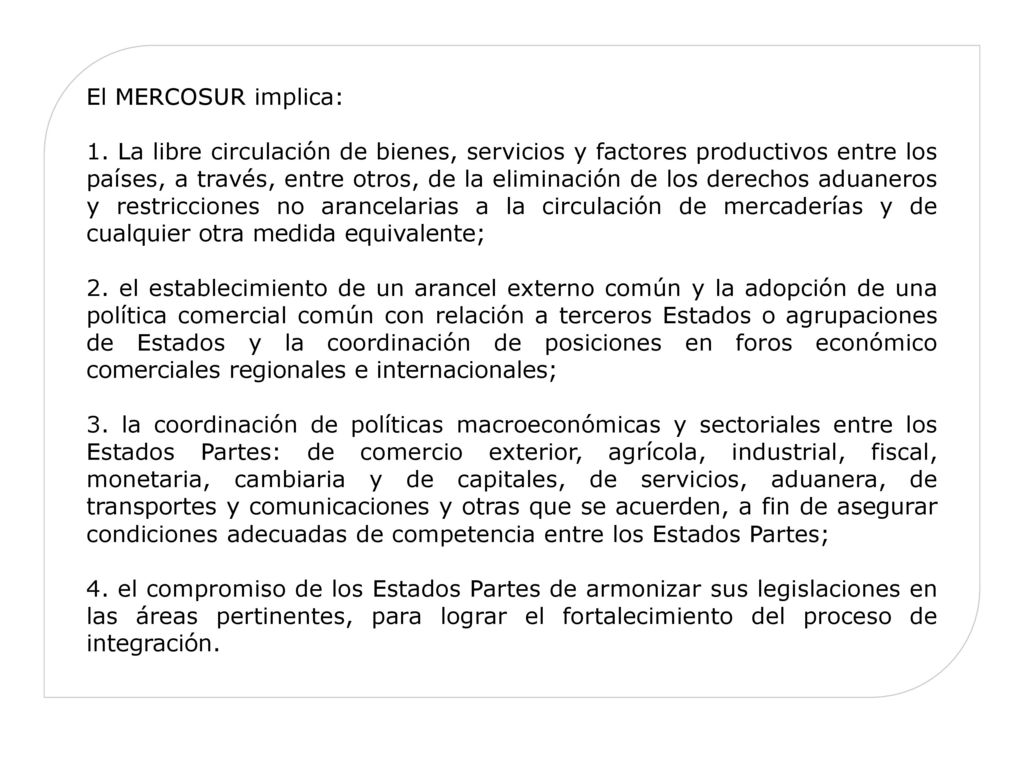 El paso más importante que se adoptó en el marco de la política comercial hacia América Latina consistió en la integración de Chile al MERCOSUR, no como miembro pleno sino como país asociado. El acuerdo, suscrito después de un intenso debate en el Congreso, dispuso la liberalización gradual de todo nuestro comercio con los dos socios más relevantes de MERCOSUR: