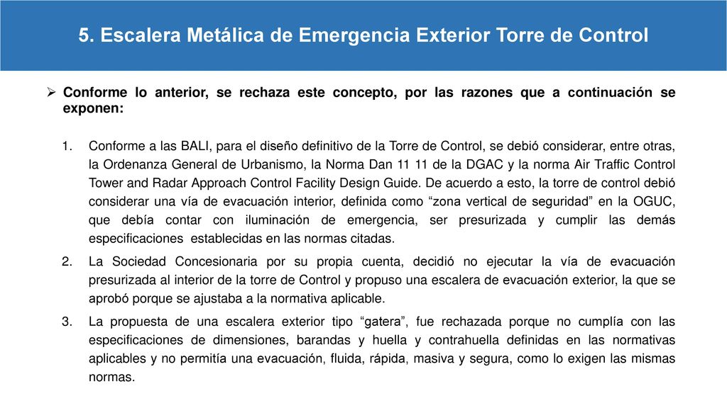 5. Escalera Metálica de Emergencia Exterior Torre de Control