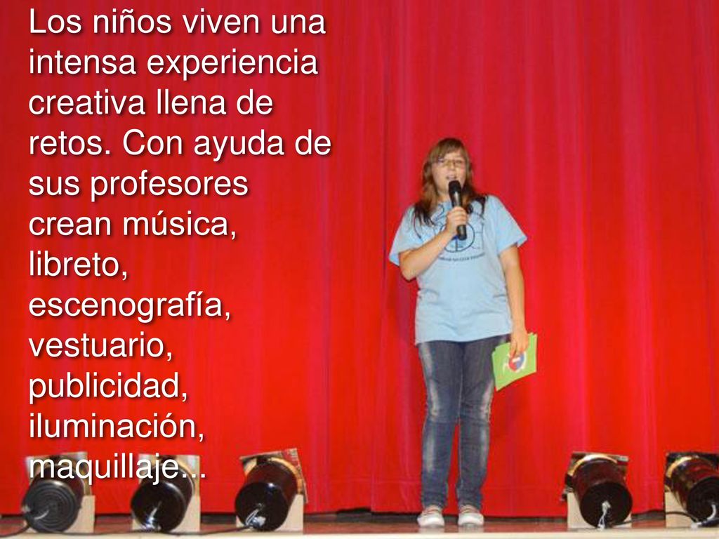 Los niños viven una intensa experiencia creativa llena de retos