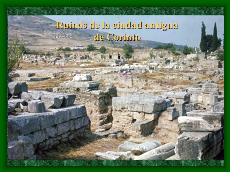 Ruinas de la ciudad antigua de Corinto