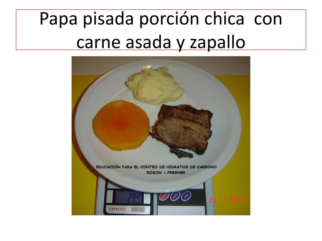 Papa pisada porción chica con carne asada y zapallo