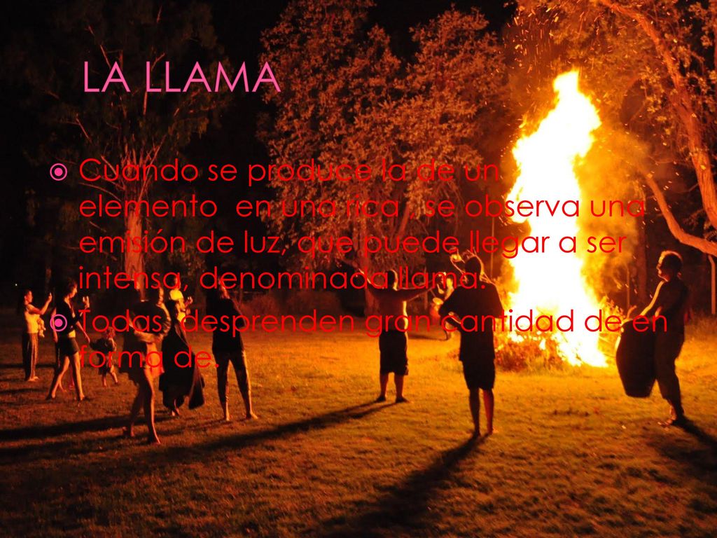 LA LLAMA Cuando se produce la de un elemento en una rica , se observa una emisión de luz, que puede llegar a ser intensa, denominada llama.