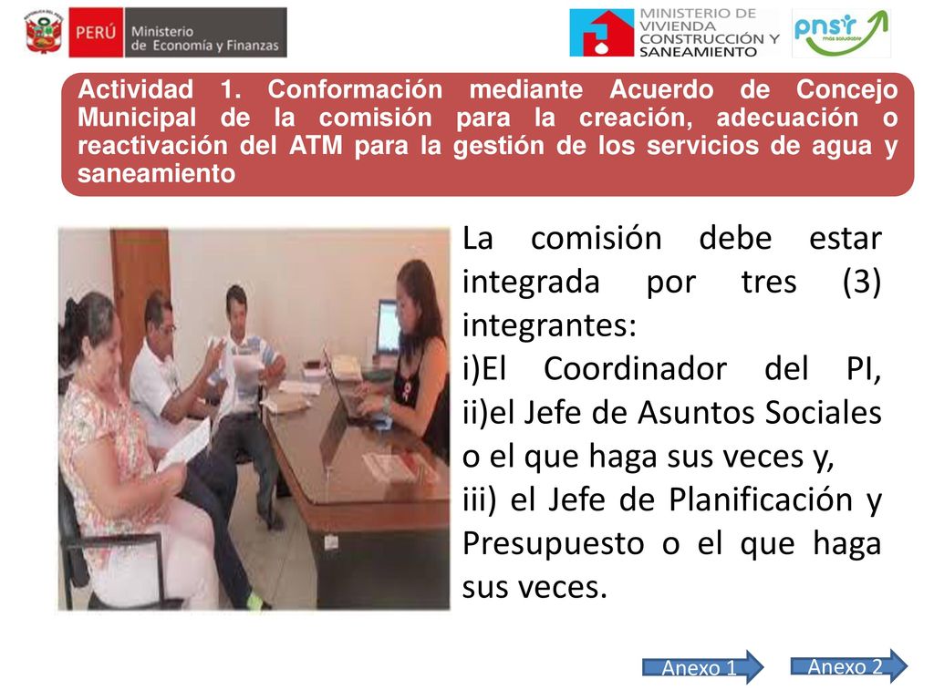 La comisión debe estar integrada por tres (3) integrantes: