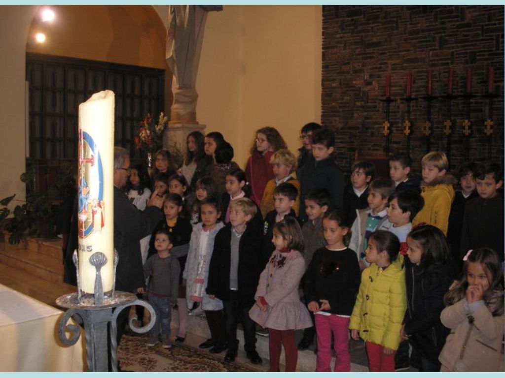 Os desea a todos a vuestros familiares y amigos Paz y Felicidad en el año 2.010