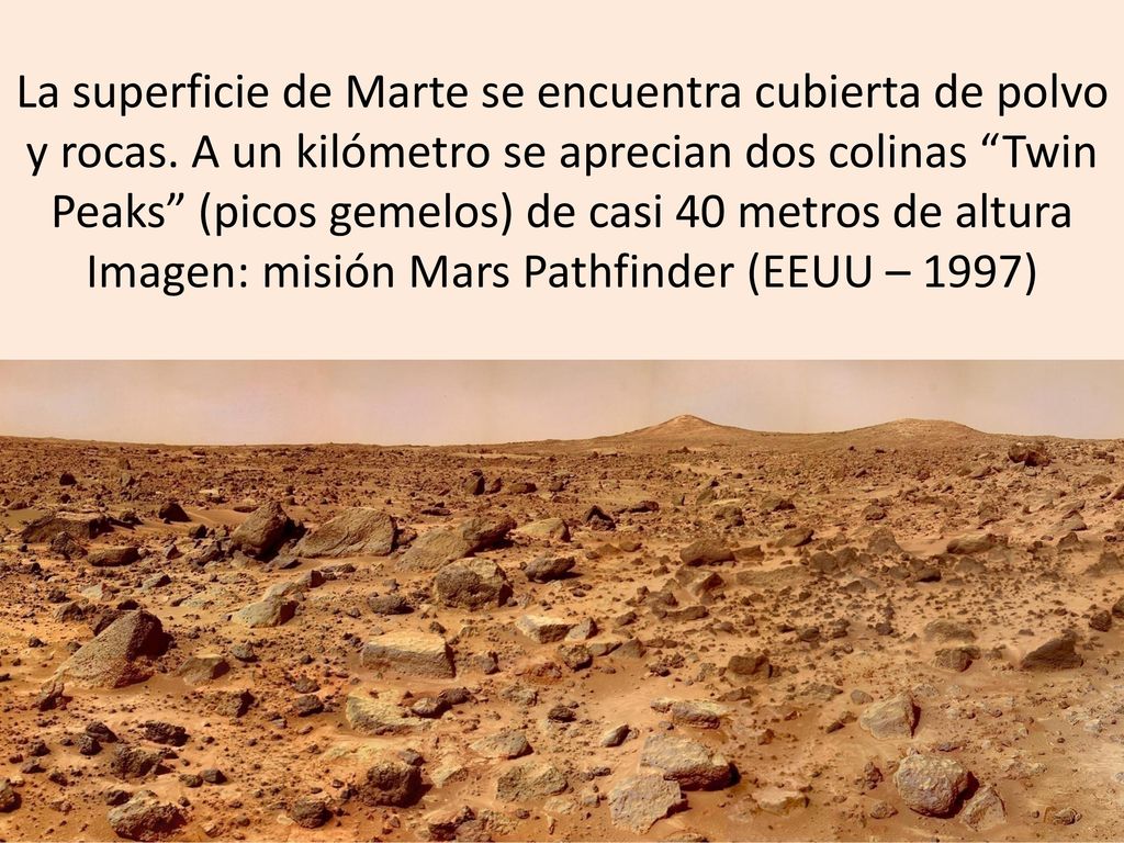 La superficie de Marte se encuentra cubierta de polvo y rocas