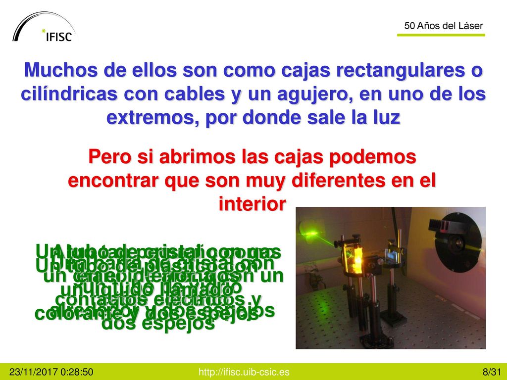 Un tubo de plástico con un líquido llamado colorante y dos espejos