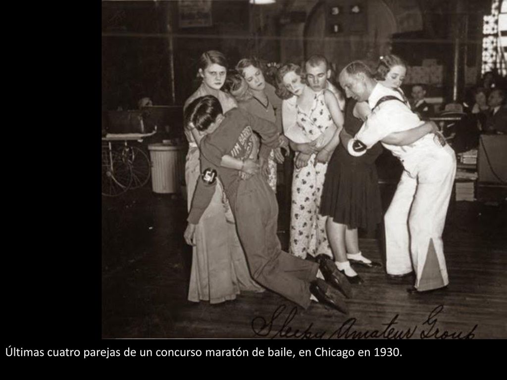 Últimas cuatro parejas de un concurso maratón de baile, en Chicago en 1930.