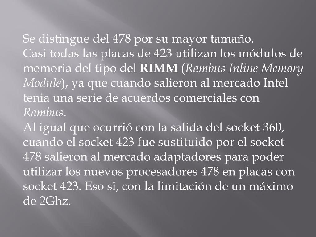 Se distingue del 478 por su mayor tamaño.