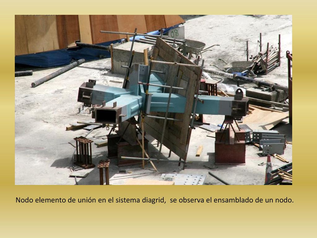 Nodo elemento de unión en el sistema diagrid, se observa el ensamblado de un nodo.