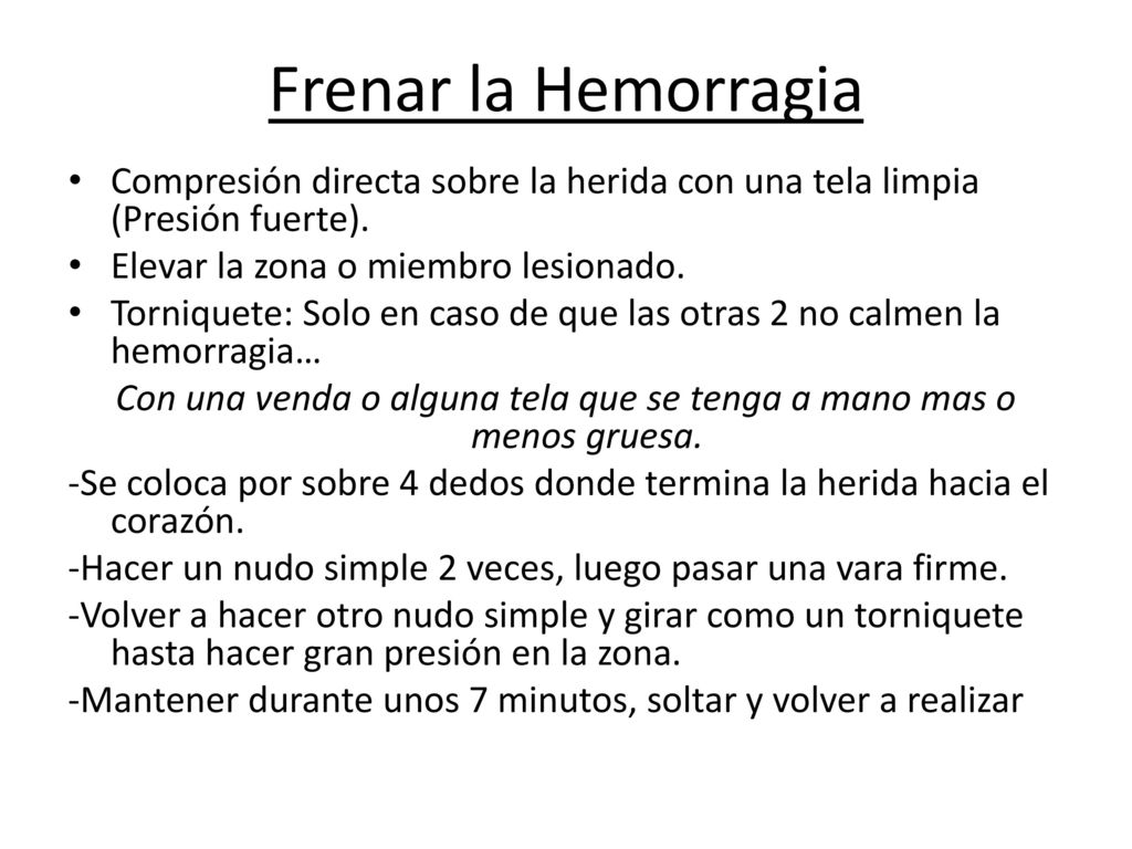 Con una venda o alguna tela que se tenga a mano mas o menos gruesa.