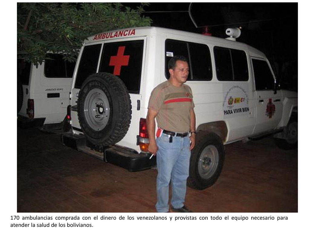 170 ambulancias comprada con el dinero de los venezolanos y provistas con todo el equipo necesario para atender la salud de los bolivianos.