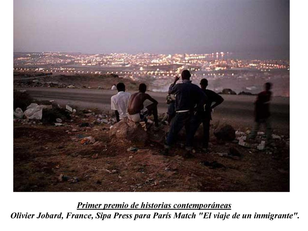 Primer premio de historias contemporáneas Olivier Jobard, France, Sipa Press para París Match El viaje de un inmigrante .