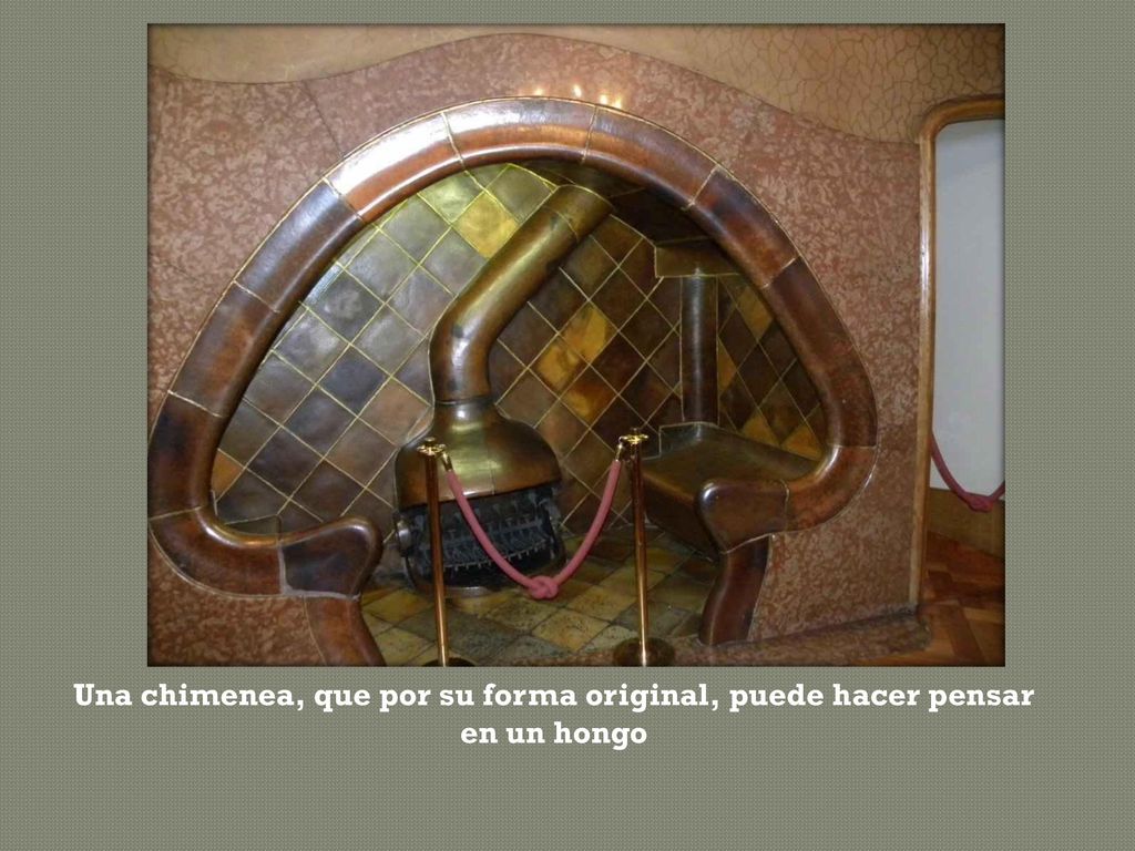 Una chimenea, que por su forma original, puede hacer pensar en un hongo