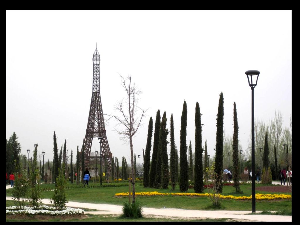 fue construida para la Exposición universal de 1889 en París.